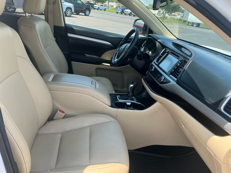 2016 Toyota Highlander