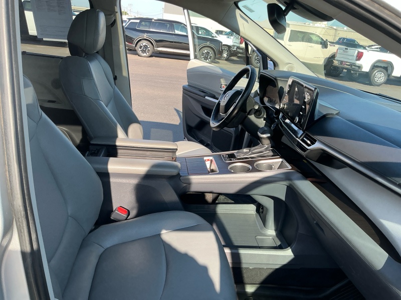 2023 Toyota Sienna