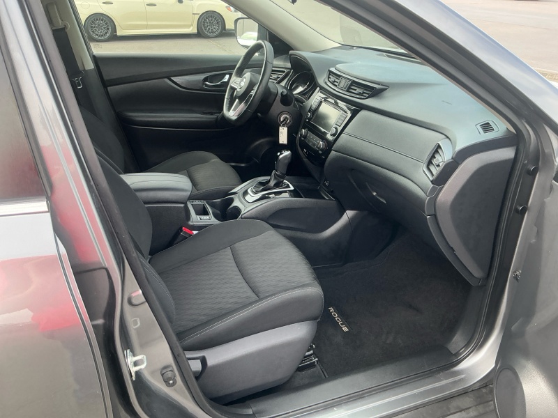 2020 Nissan Rogue