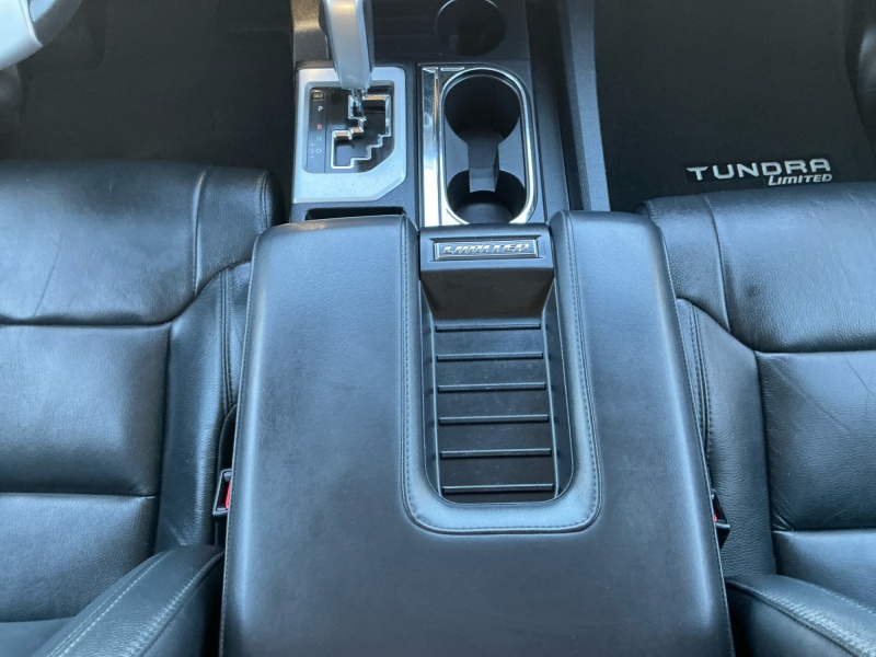 2015 Toyota Tundra 4WD Truck