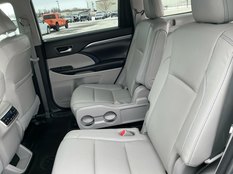 2017 Toyota Highlander