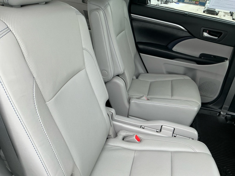 2017 Toyota Highlander