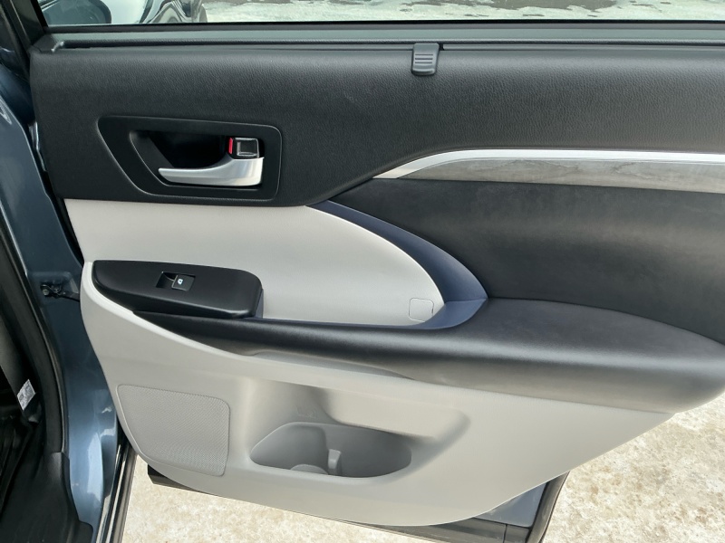 2017 Toyota Highlander