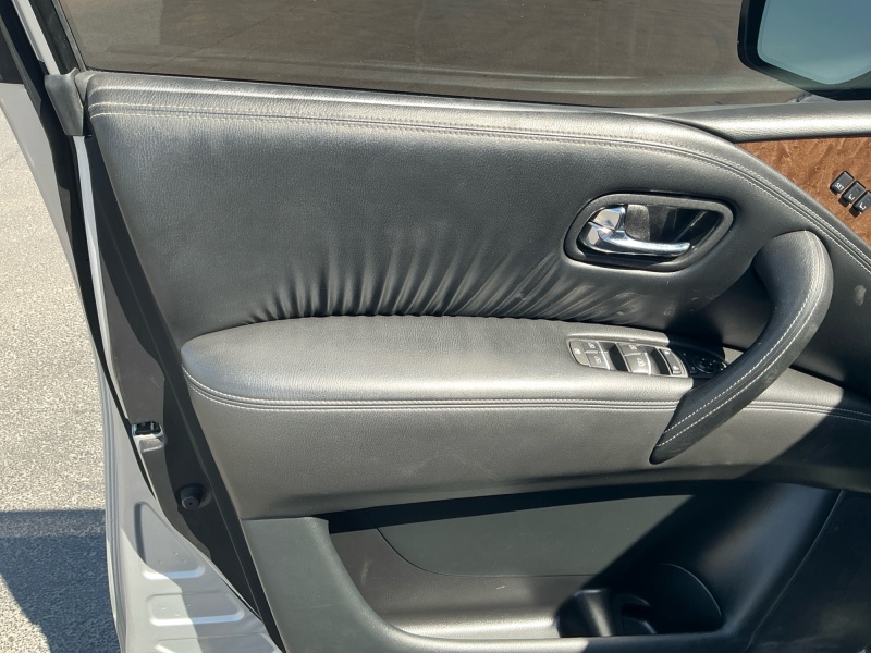 2016 INFINITI QX80