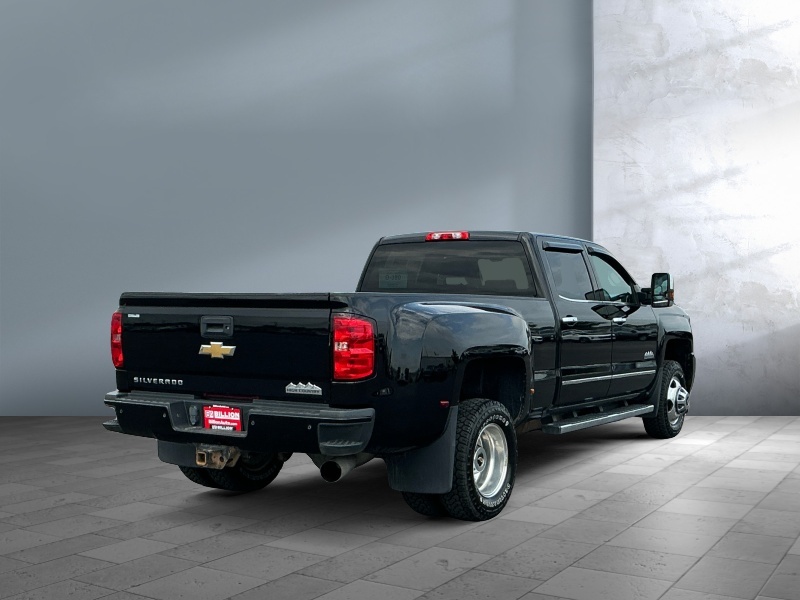 2015 Chevrolet Silverado 3500HD Built After Aug 14