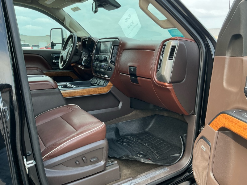 2015 Chevrolet Silverado 3500HD Built After Aug 14