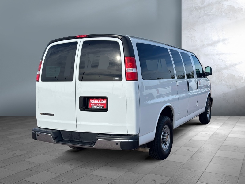 2024 Chevrolet Express Passenger
