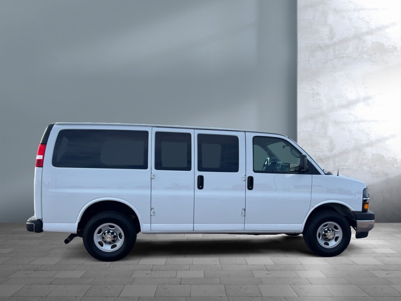 2024 Chevrolet Express Passenger