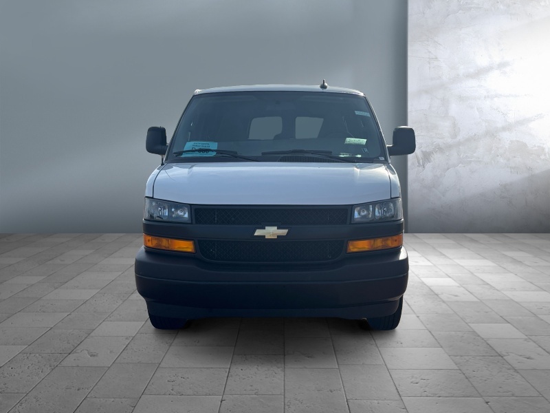 2025 Chevrolet Express Passenger