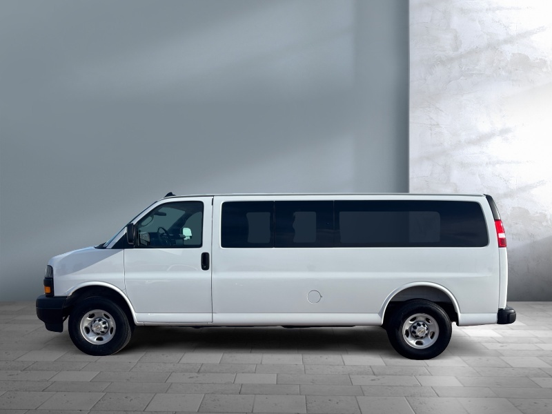 2025 Chevrolet Express Passenger