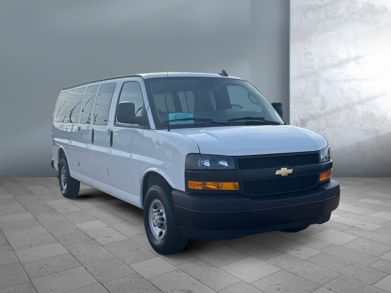 2025 Chevrolet Express Passenger