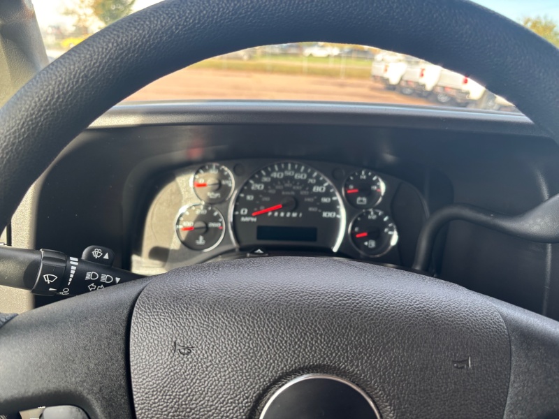 2025 Chevrolet Express Passenger