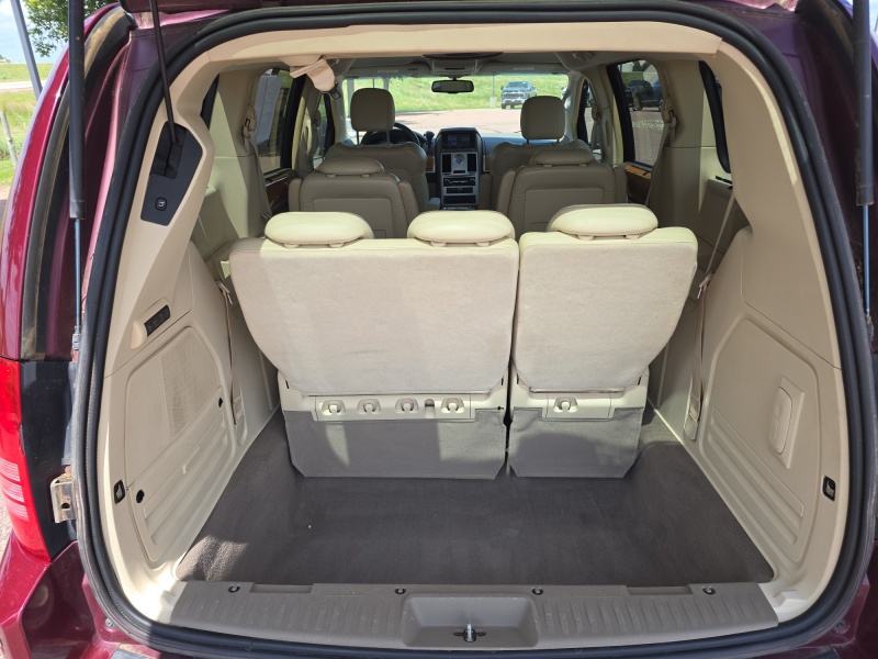 2008 Chrysler Town and Country