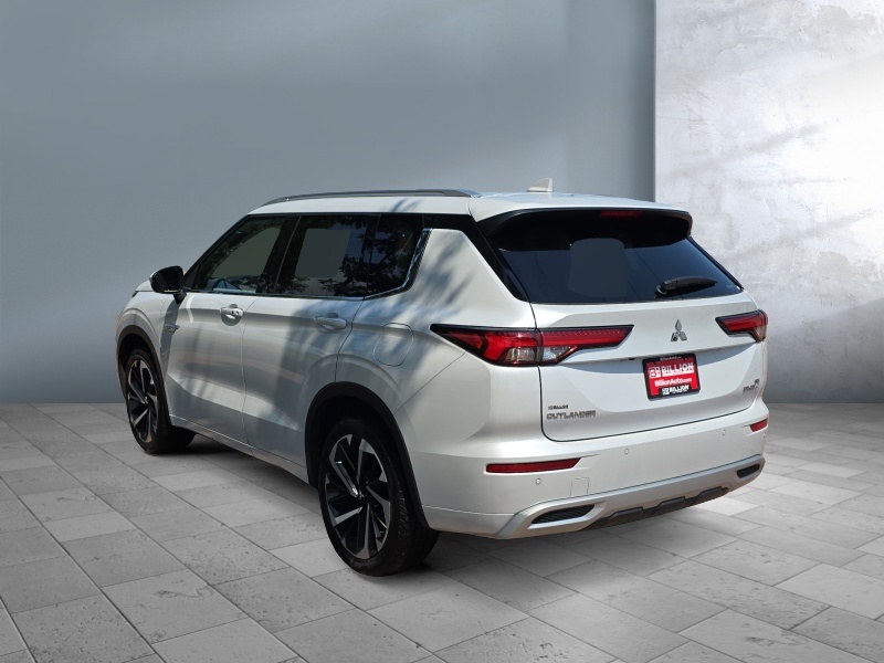 2024 Mitsubishi Outlander Plug-In Hybrid
