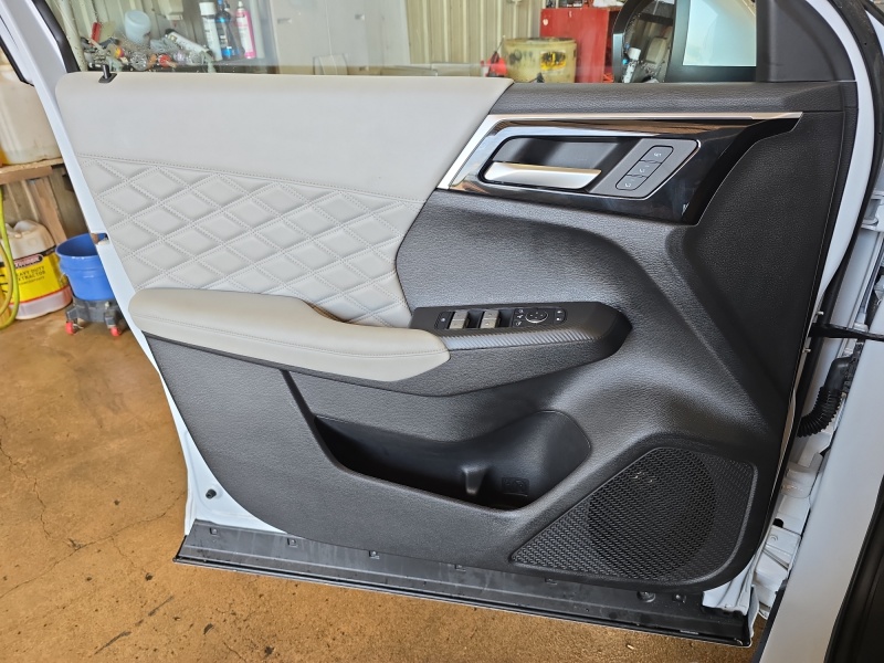 2024 Mitsubishi Outlander Plug-In Hybrid