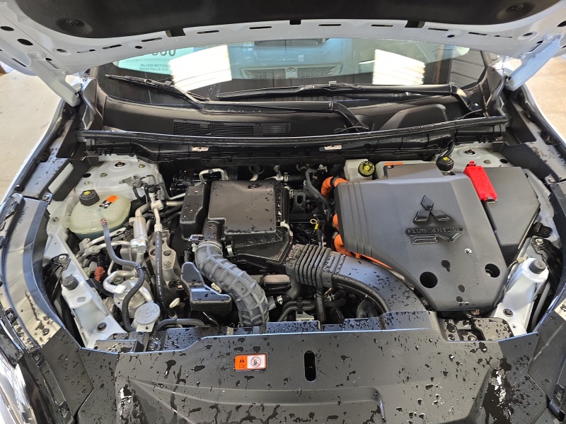 2024 Mitsubishi Outlander Plug-In Hybrid