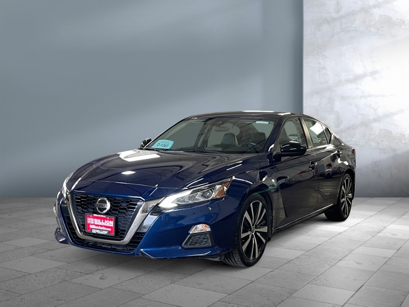 Used 2022 Nissan Altima 2.5 SR Car