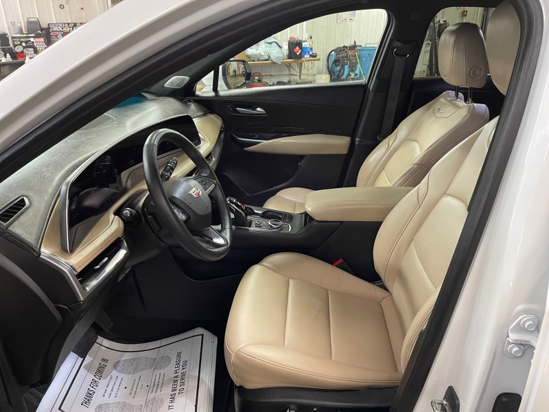 2024 Cadillac XT4