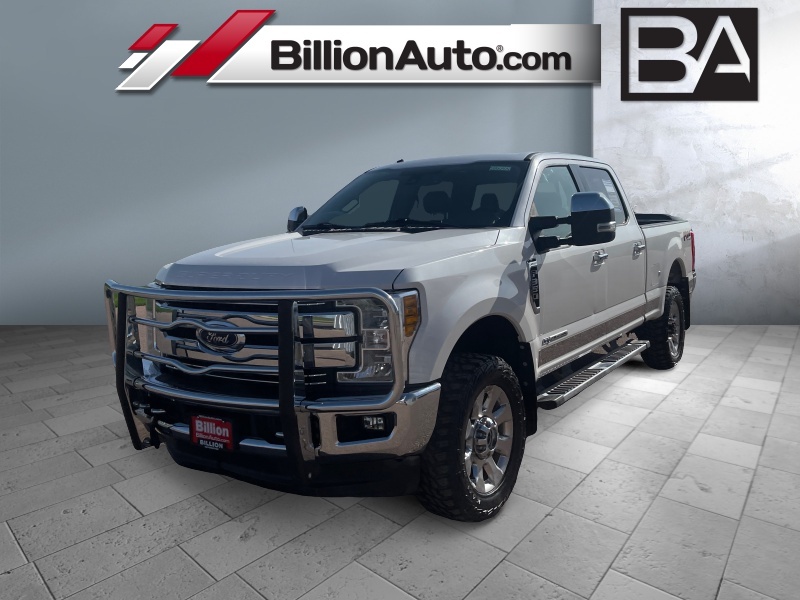 Used 2017 Ford Super Duty F-350 SRW Lariat Truck