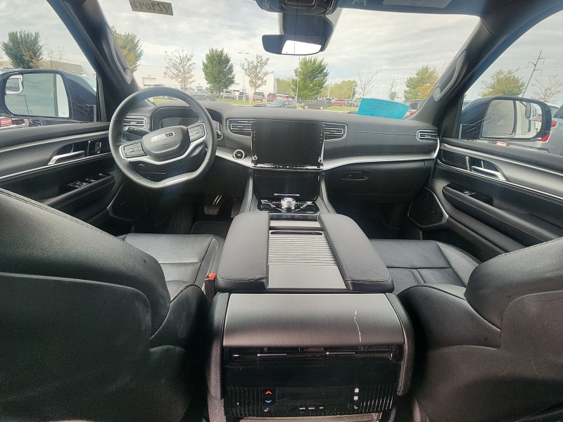 2024 Jeep Wagoneer L