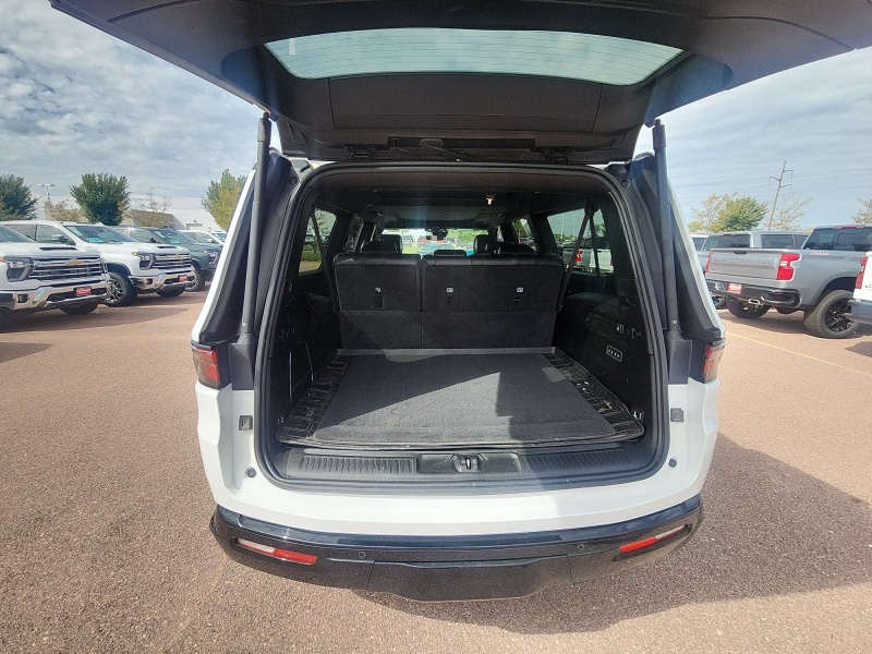 2024 Jeep Wagoneer L