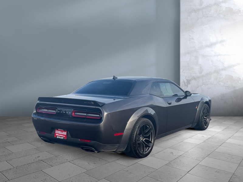 2022 Dodge Challenger