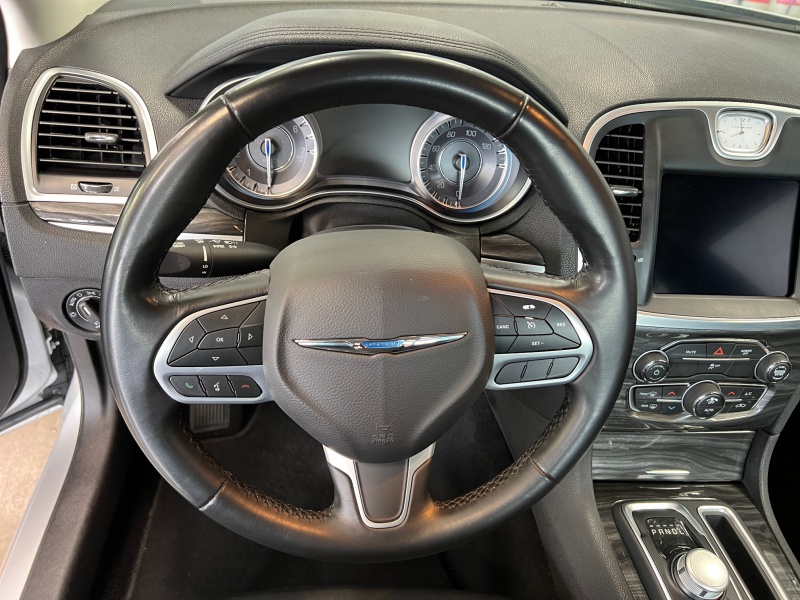 2021 Chrysler 300