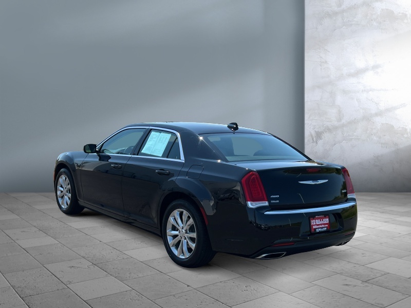 2021 Chrysler 300