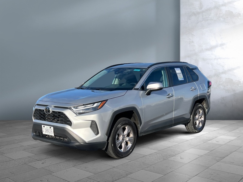 Used 2022 Toyota RAV4 XLE Crossover