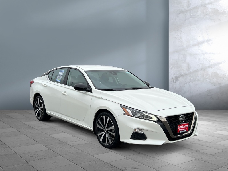 Used 2022 Nissan Altima 2.5 SR Car