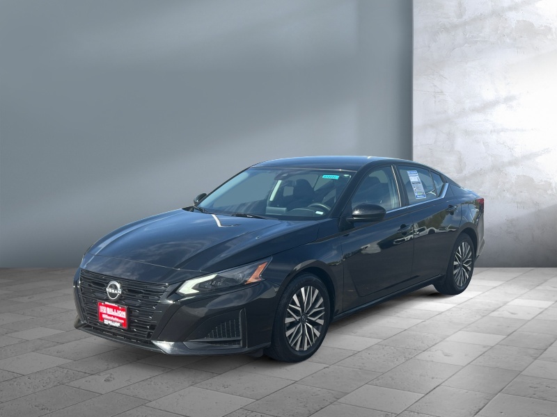 Used 2023 Nissan Altima 2.5 SV Car