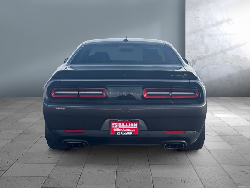 2022 Dodge Challenger
