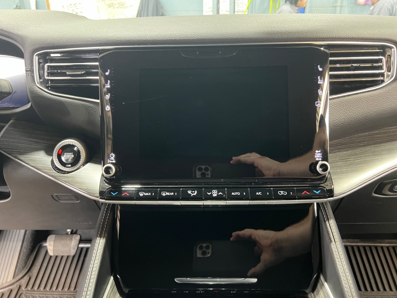 2024 Jeep Wagoneer L