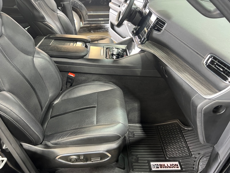 2024 Jeep Wagoneer L
