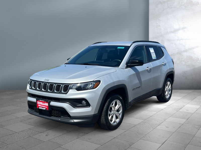 Used 2024 Jeep Compass Latitude Crossovers