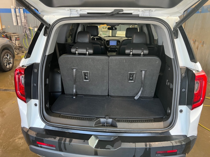 2023 GMC Acadia