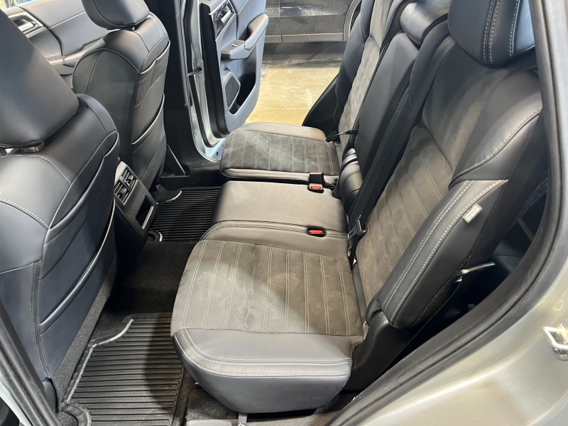 2024 Mitsubishi Outlander