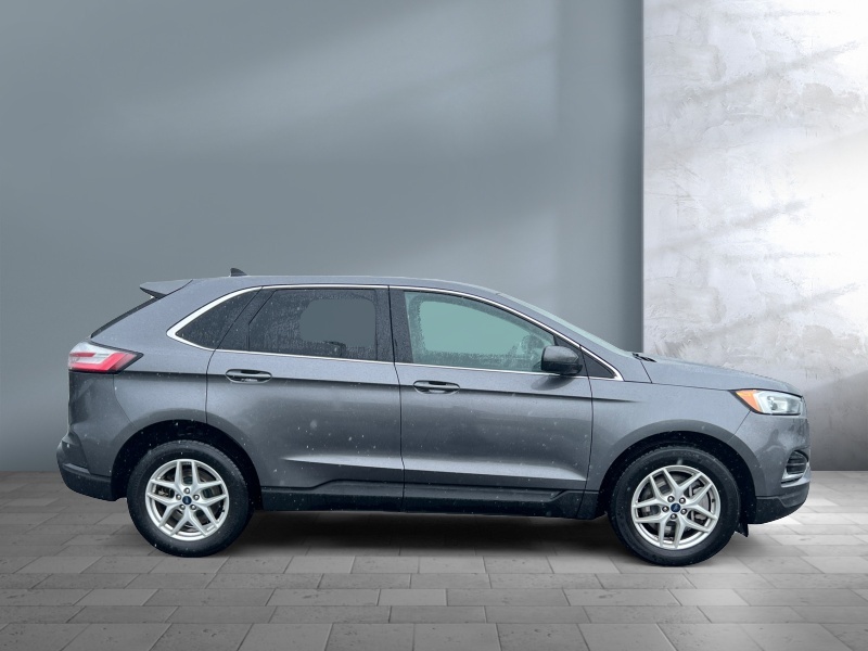 2022 Ford Edge