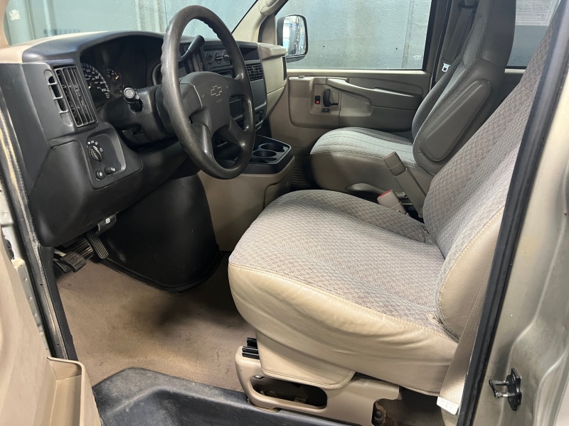 2004 Chevrolet Express Passenger