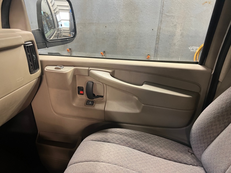 2004 Chevrolet Express Passenger