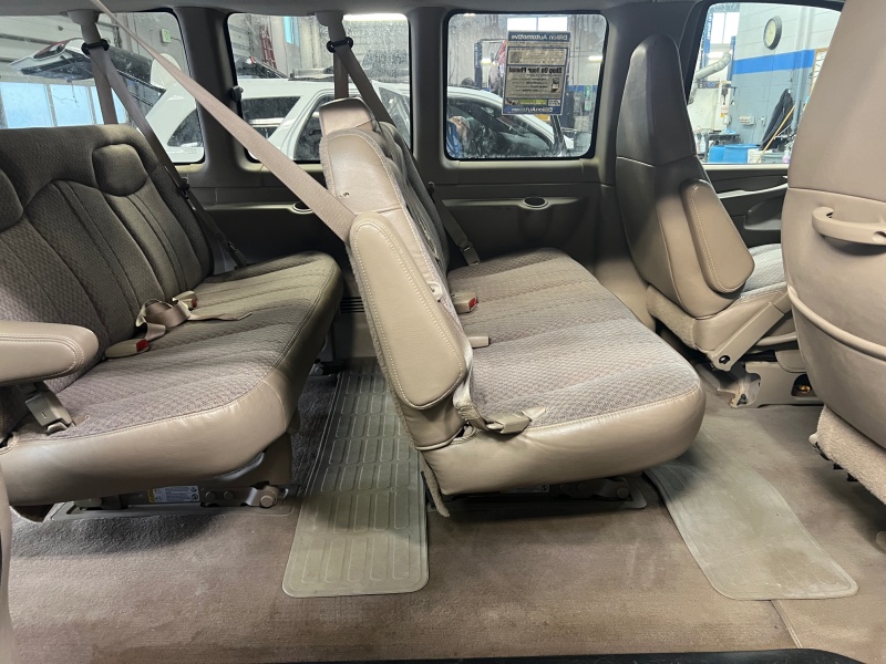 2004 Chevrolet Express Passenger
