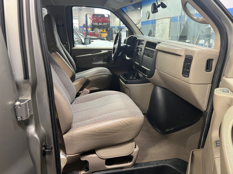 2004 Chevrolet Express Passenger