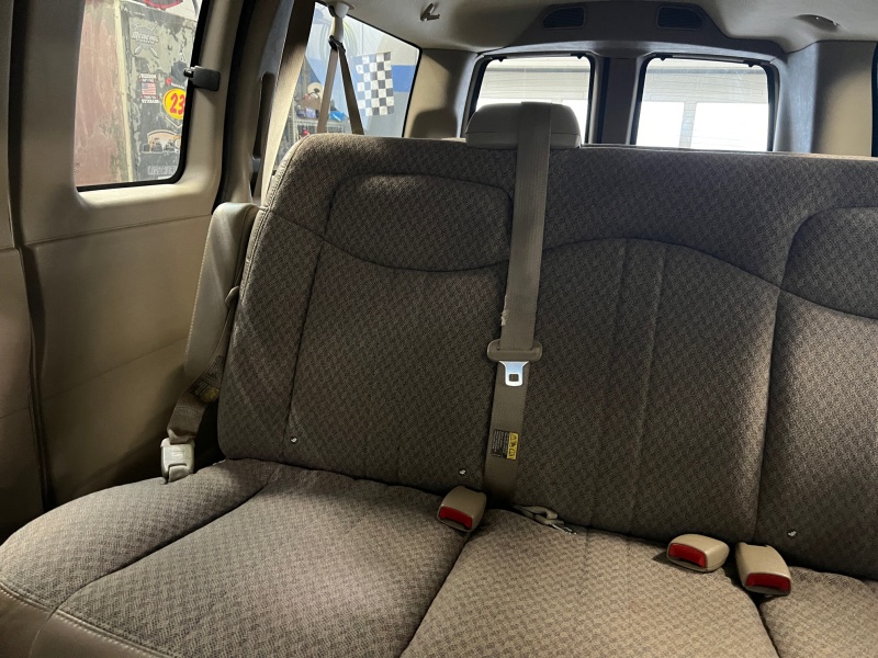 2004 Chevrolet Express Passenger