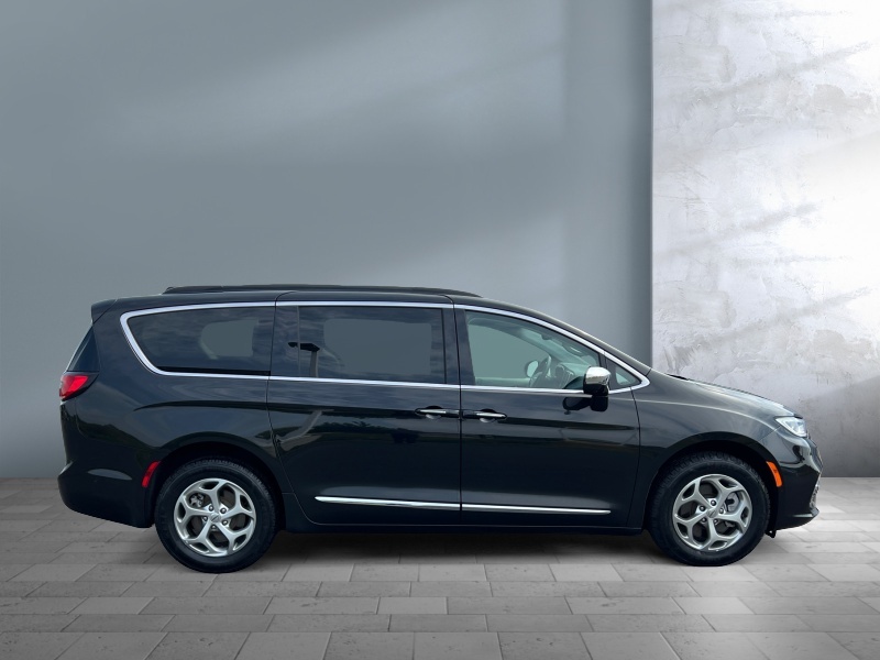 2023 Chrysler Pacifica