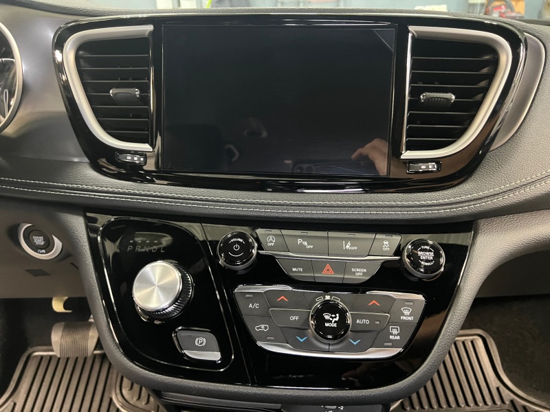 2026 Chrysler Pacifica