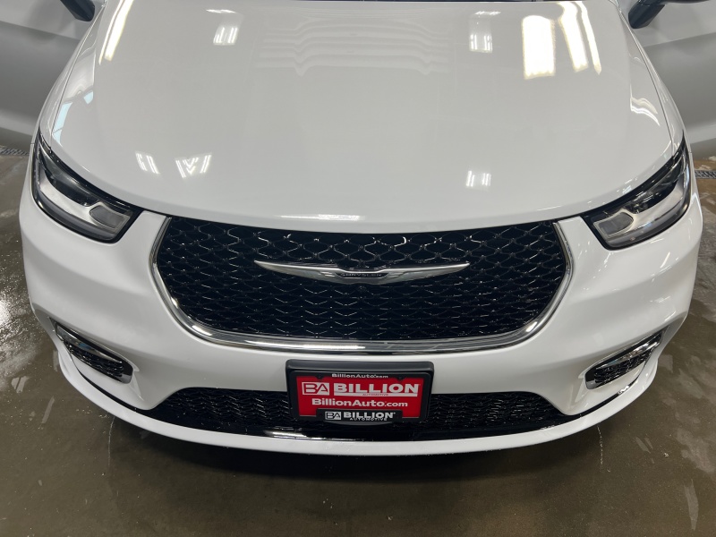 2026 Chrysler Pacifica