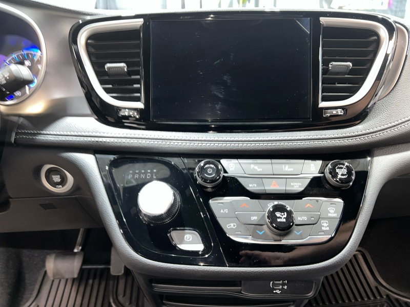 2026 Chrysler Pacifica