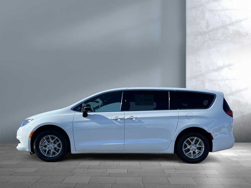 2026 Chrysler Voyager