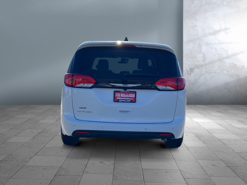 2026 Chrysler Voyager