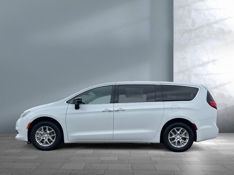 2026 Chrysler Voyager